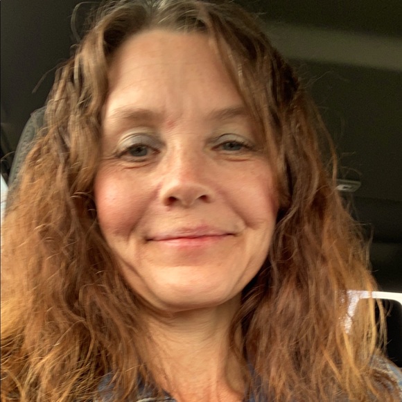 Meet your Posher, Denise - Picture 1 of 1